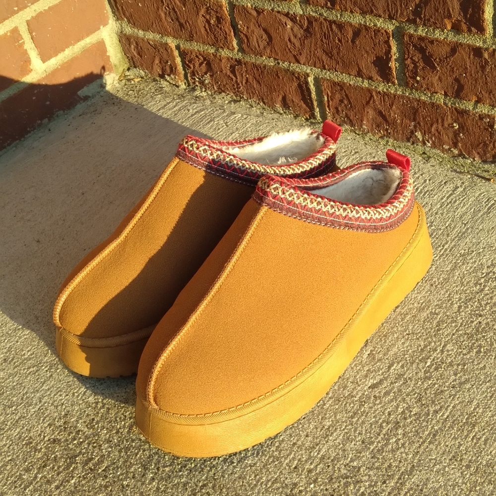 Cozy Tan Slippers with Red Trim NWOT